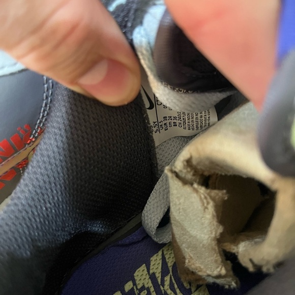 Nike Air Force 1 size 5.5 - Picture 6 of 9